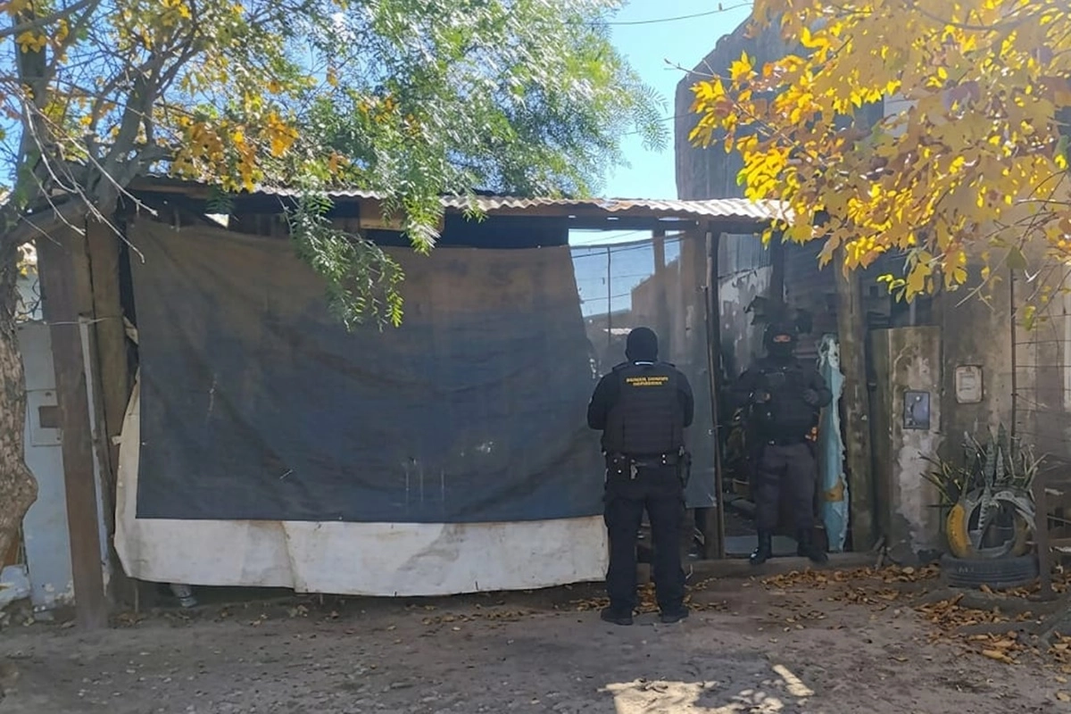 El operativo arroj&oacute; como resultado el secuestro de 140 gramos de coca&iacute;na.
