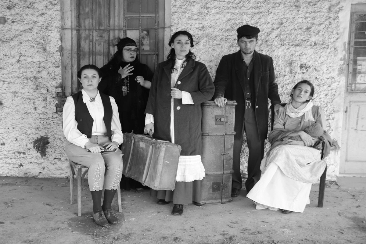&ldquo;Migra&rdquo; propone una historia de ficci&oacute;n ambientada entre fines del 1800 y comienzos del 1900.