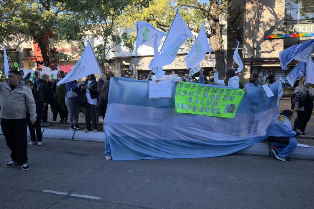 La protesta se centr&oacute; en la cartera de Salud provincial.