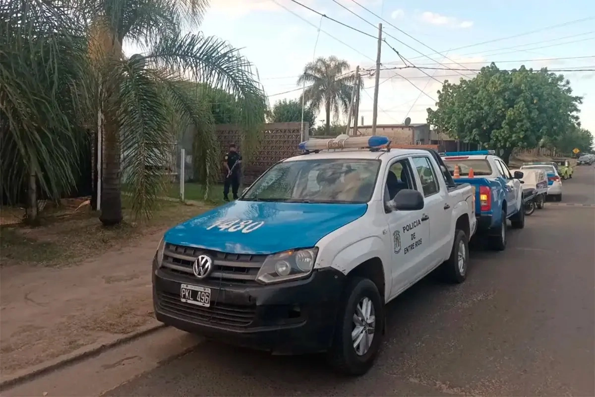 Se trat&oacute; de una r&eacute;plica similar a una pistola calibre 9 mil&iacute;metros.