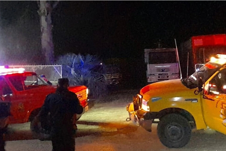 Un principio de incendio en una vivienda alertó a los bomberos durante la madrugada