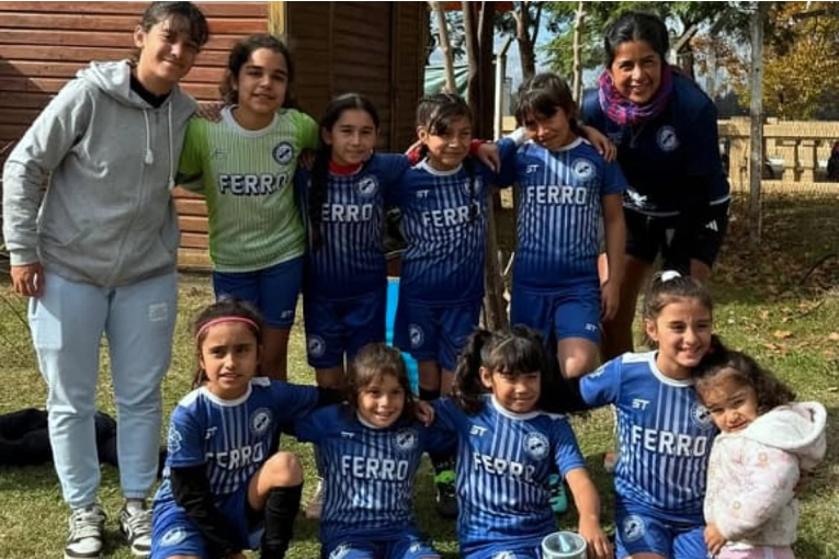 Ferro suma la categoría Sub 10 al fútbol femenino