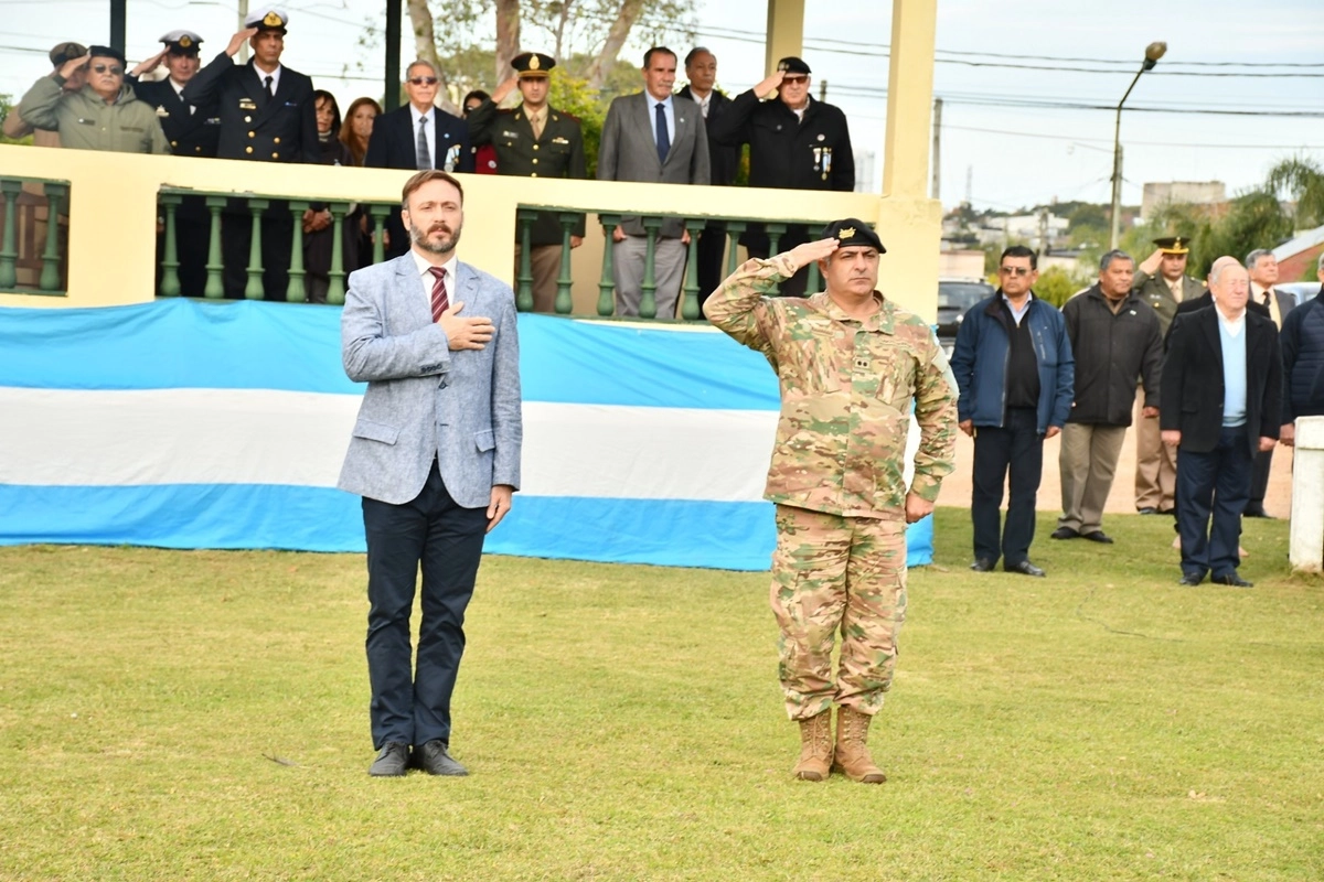La ceremonia por los 216 a&ntilde;os de la fuerza se desarroll&oacute; en el predio militar de Concordia.