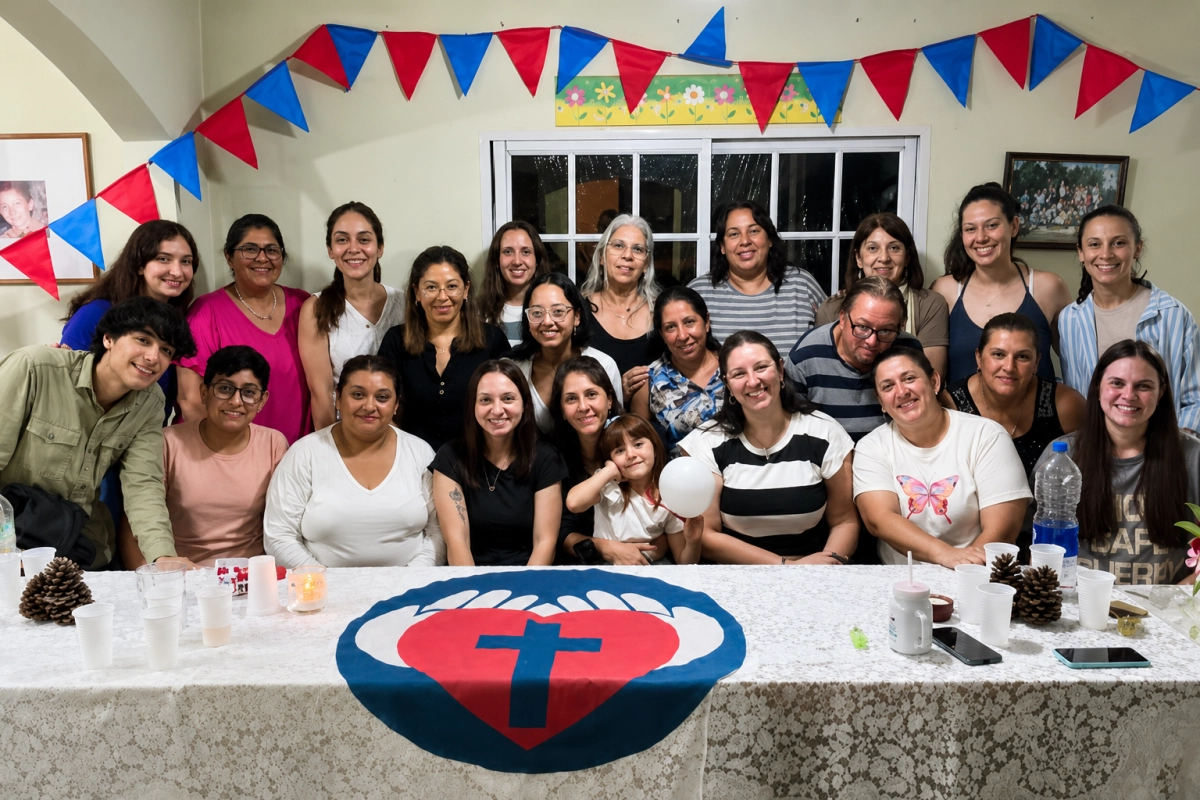 Algunos de los integrantes de Manos Abiertas Concordia.