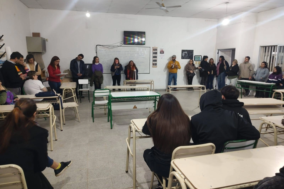 La comunidad decide si volver a la protesta.