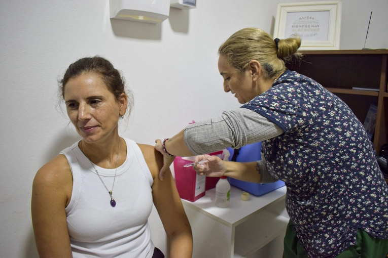 Salud provincial recomienda anticipar la vacunación gripal a las personas de riesgo