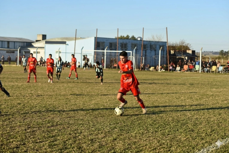 El Apertura juega su última fecha y la Divisional B comienza la 11