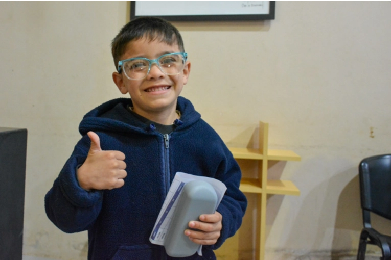 Más de mil anteojos fueron entregados a niños y adolescentes concordienses