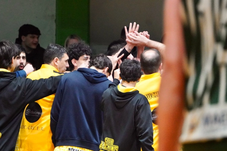 Capuchinos eliminó a Estudiantes y es finalista del Asociativo