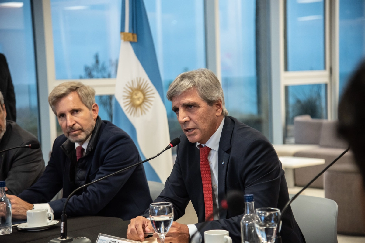 Frigerio y Caputo en la conferencia de este jueves.