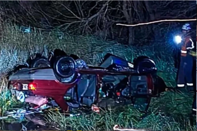 Tres entrerrianos murieron al caer su auto al agua