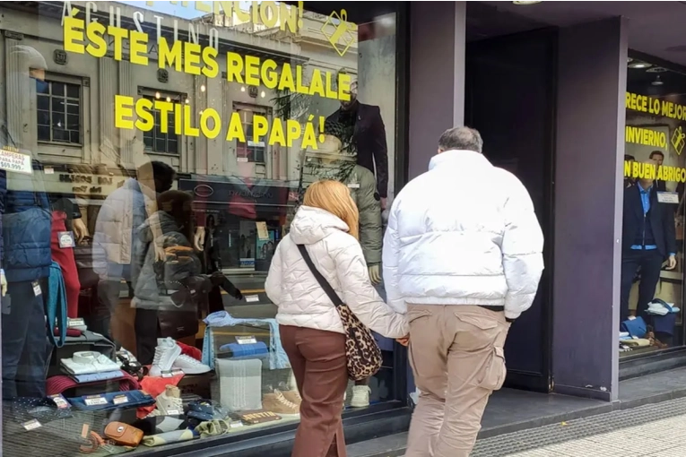 Las ventas por el Día del Padre cayeron por cuarto año consecutivo pese a las promociones