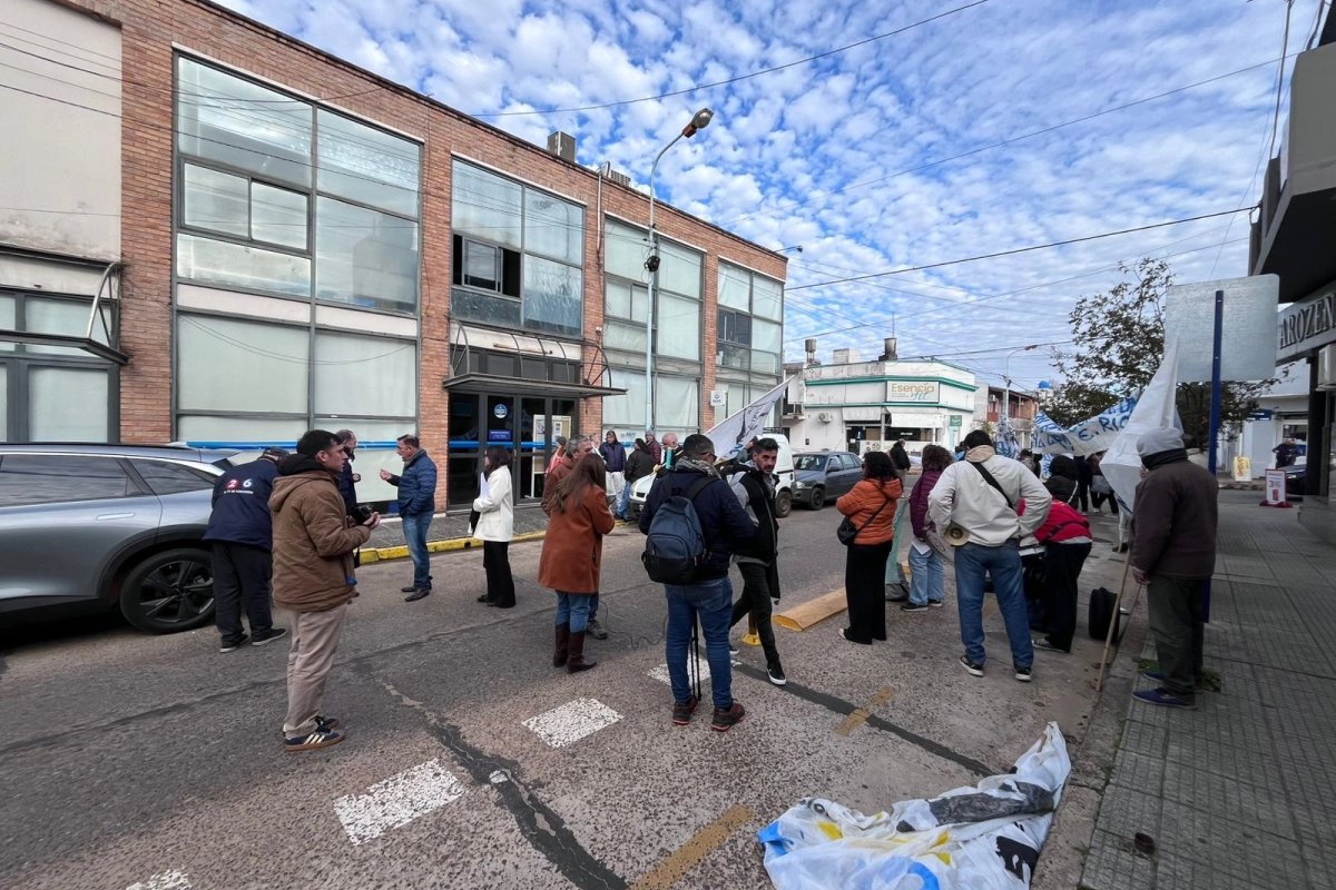 Movilizaci&oacute;n y protesta en el PAMI local.