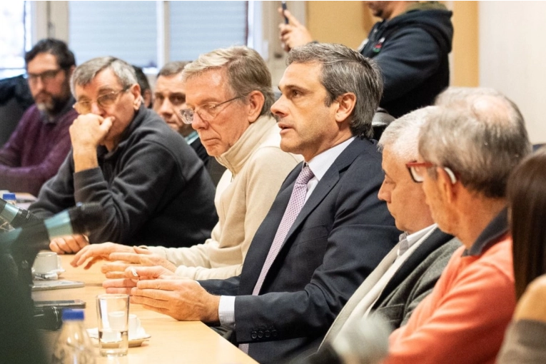 Impulsada por dirigentes del PJ se conformó una mesa para buscar una salida a la crisis de Granja Tres Arroyos