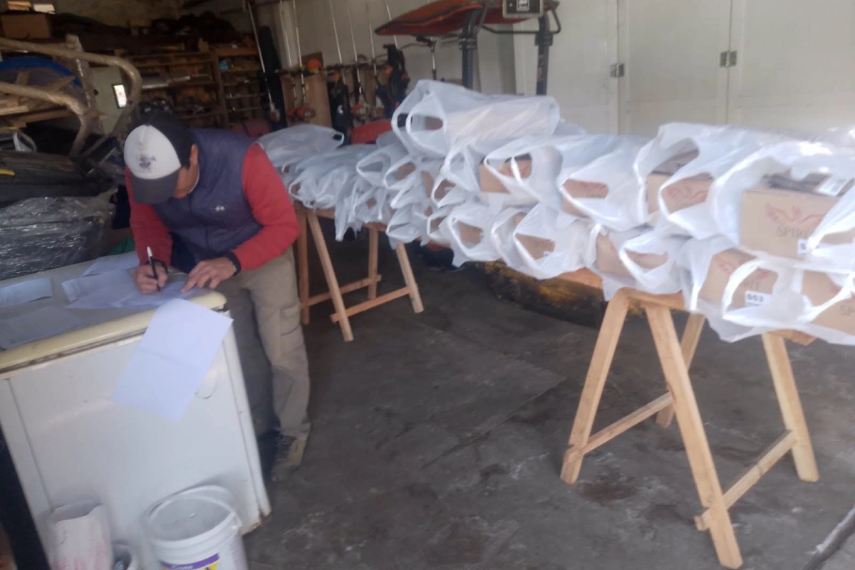 Trabajadores municipales recibieron indumentaria.