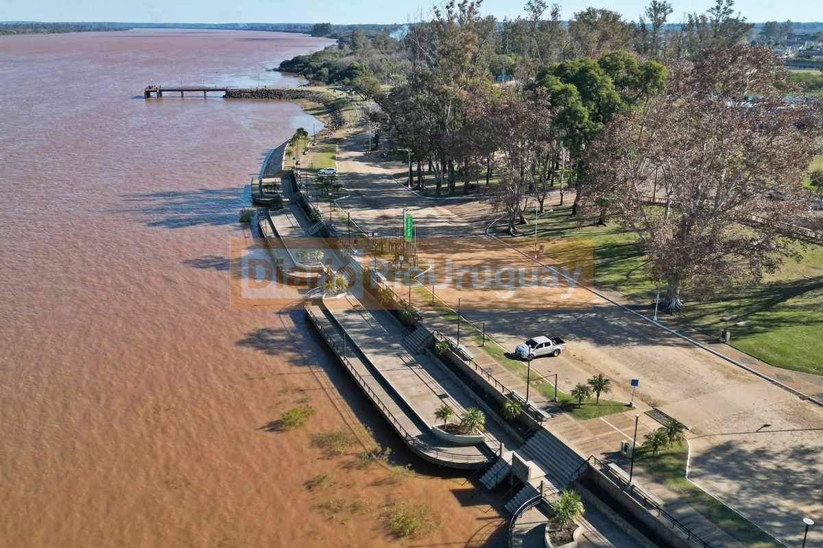 Por el momento, el r&iacute;o se mantiene estable en el puerto de Concordia.