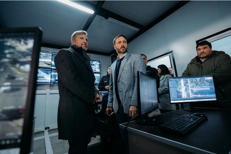 Frigerio inauguró un nuevo centro de monitoreo para la policía en Concordia