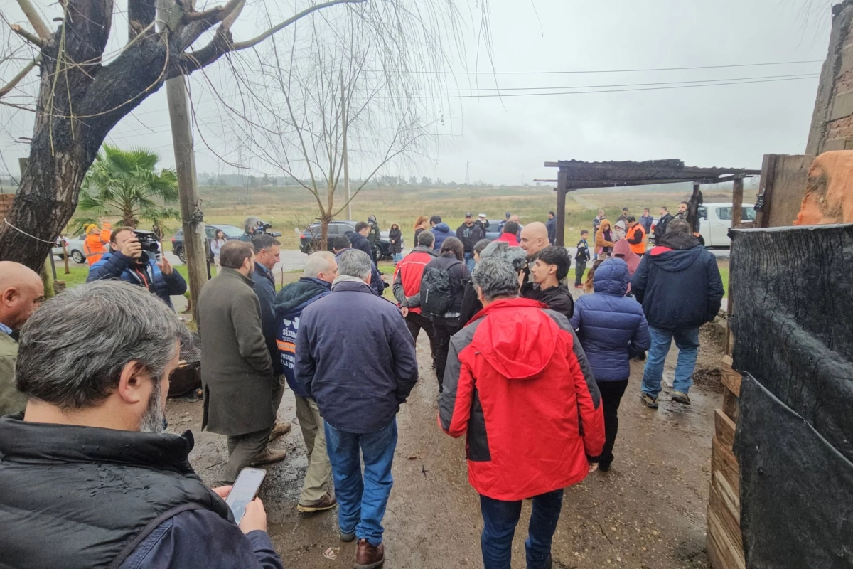 En Uruguay, el presidente arrib&oacute; a la zona.