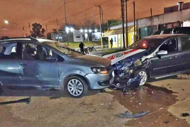 Varias personas hospitalizadas por un choque de tres vehículos en Concordia