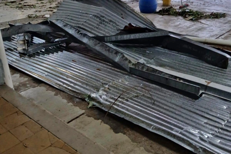 Una de las escuelas afectadas por la tormenta tuvo consecuencias en el 60% de su edificio