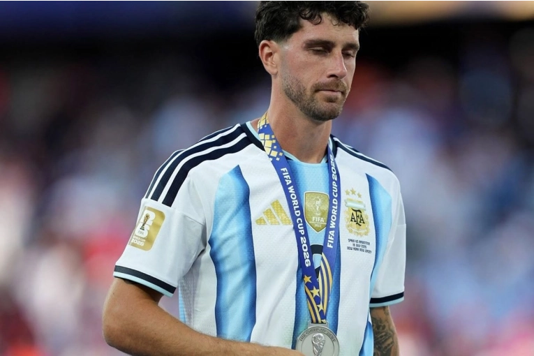 "Nos volveremos a levantar": el emotivo mensaje de Marcos Senesi tras la final del Mundial