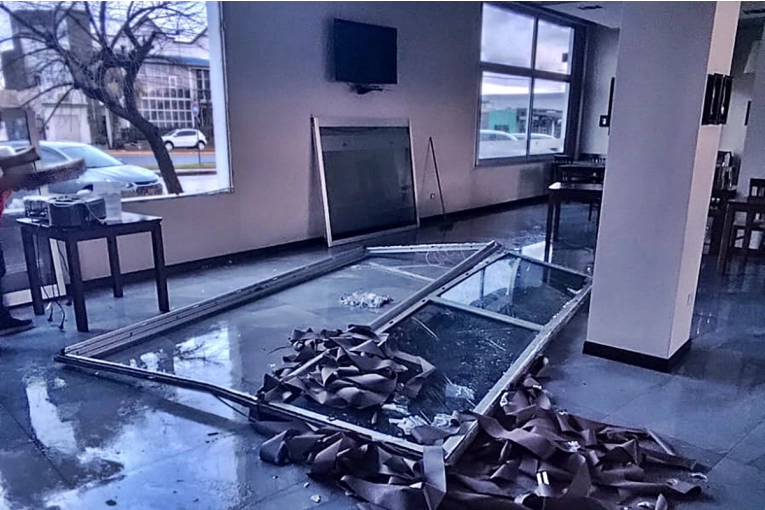 Hoteles afectados por la tormenta cancelan reservas en pleno inicio de las vacaciones de invierno