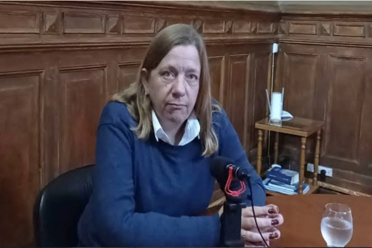 La ministra defendió el nuevo sistema de comedores para evitar irregularidades como las de Concordia
