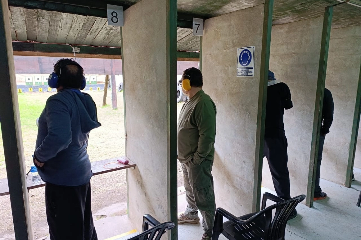 Tiradores en San Nicol&aacute;s