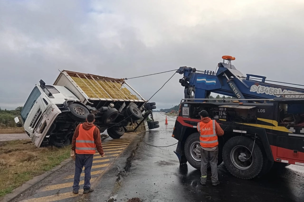 El tr&aacute;nsito se vio interrumpido a ra&iacute;z de las tareas de rescate.