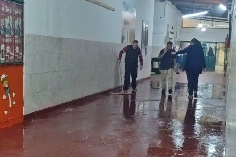 AGMER advierte sobre el dictado de clases en una escuela que qued&oacute; con da&ntilde;os por la tormenta