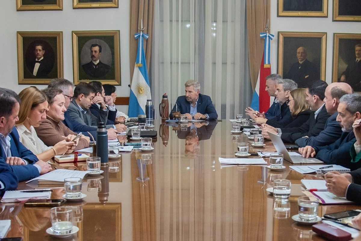 La reuni&oacute;n de gabinete se desarroll&oacute; este martes en Paran&aacute;.