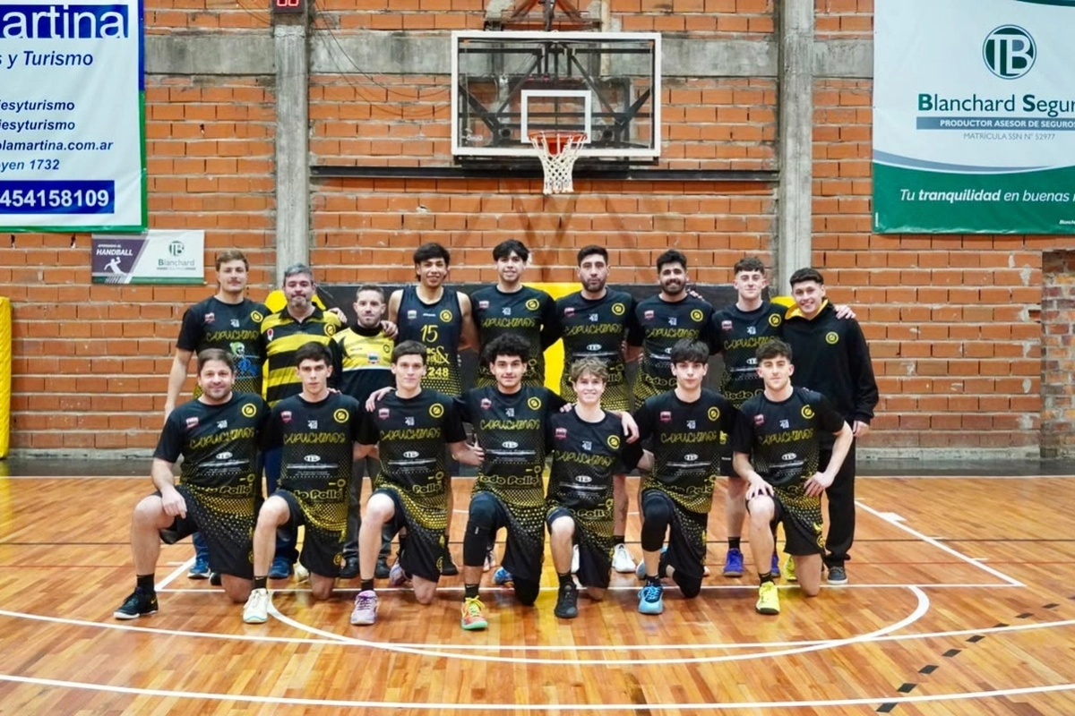 Capuchinos formando