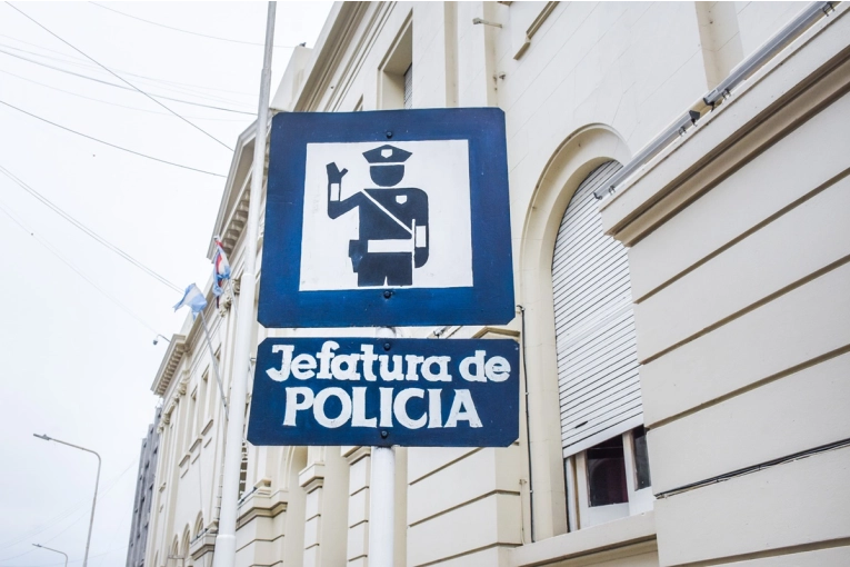 El Ministerio de Seguridad asegur&oacute; que colabora con la Justicia tras los allanamientos en la polic&iacute;a