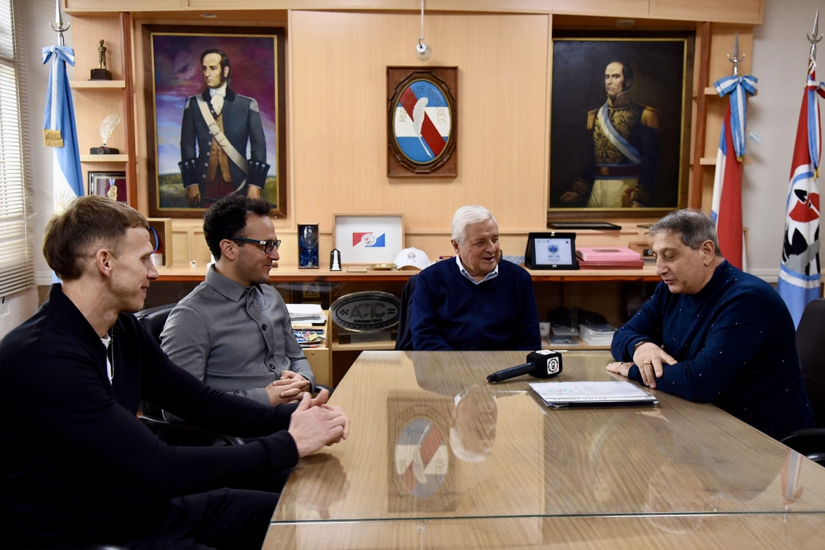 Reuni&oacute;n de dirigentes con Lauritto