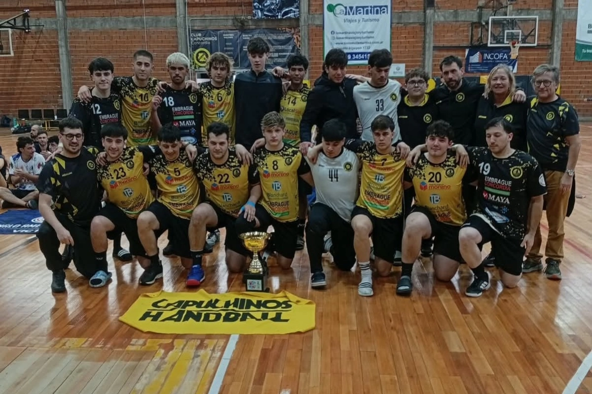 Capuchinos handball masculino