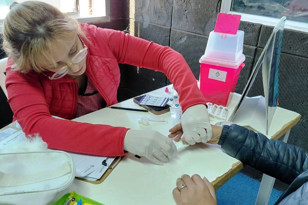 El resultado del test se obtiene en aproximadamente 15 minutos.