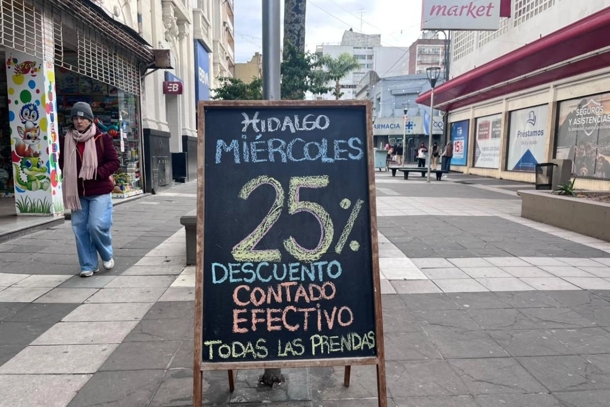 La peatonal se prepara para los "Mi&eacute;rcoles de Paseo en el Centro".