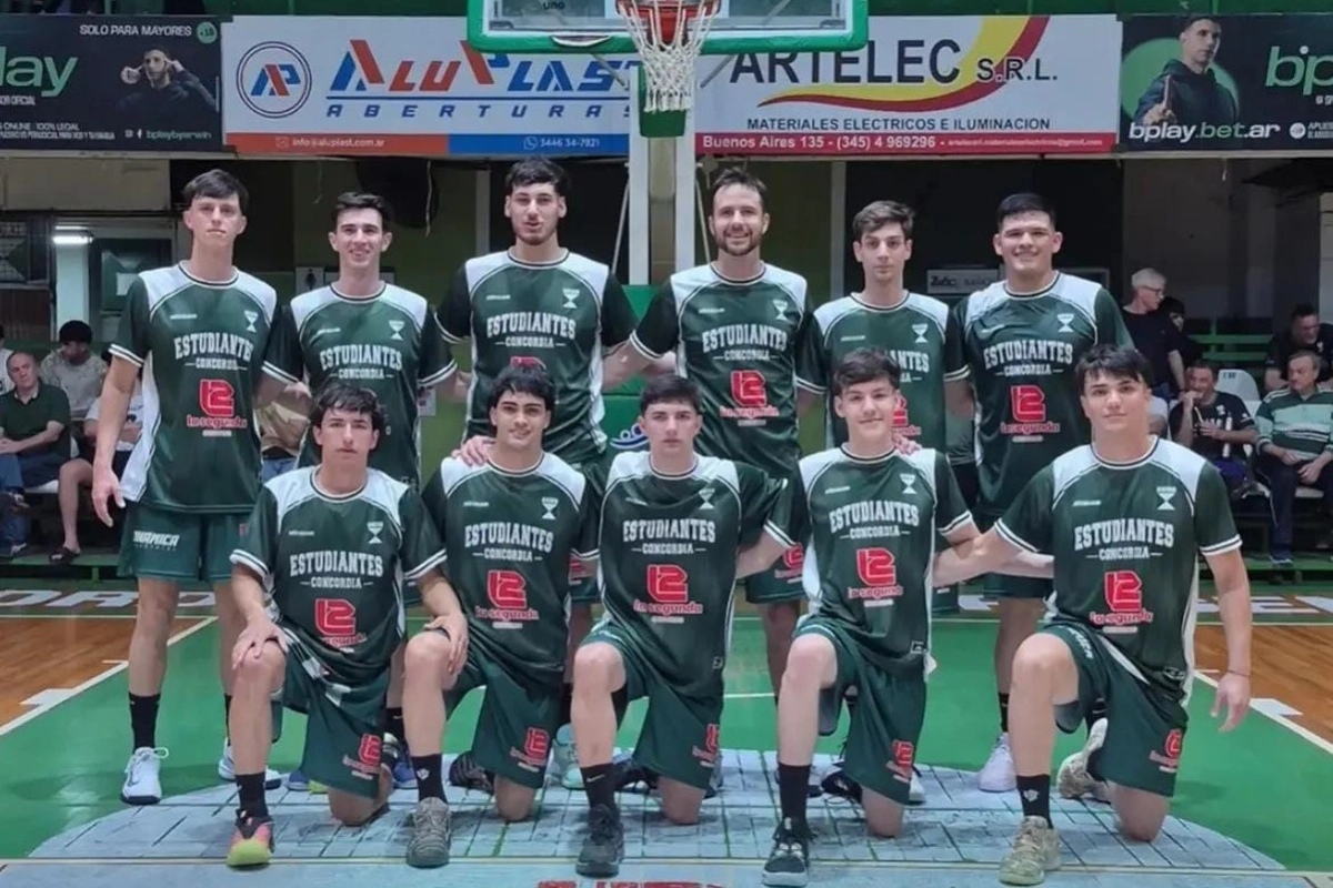 Estudiantes ante Sarmiento
