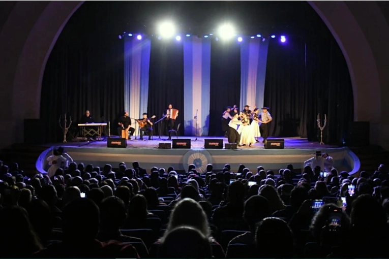 Teatro Ode&oacute;n: los detalles de la demanda presentada por la hija del ex presidente de la Fundaci&oacute;n