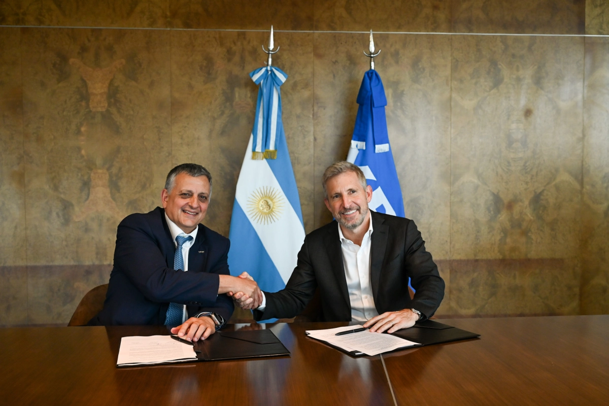 Frigerio rubric&oacute; el convenio, este lunes.