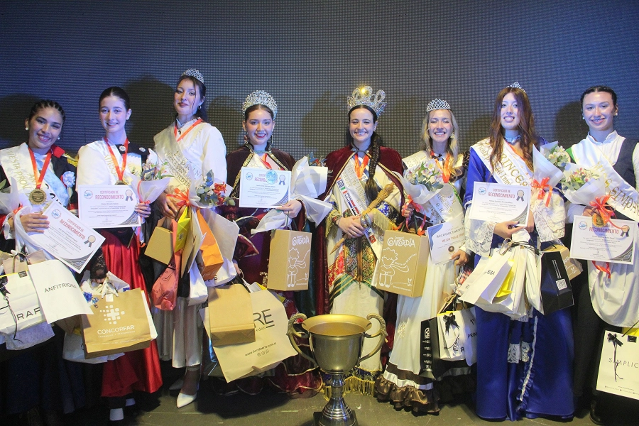 Todas las reinas de las distintas colectividades 2026