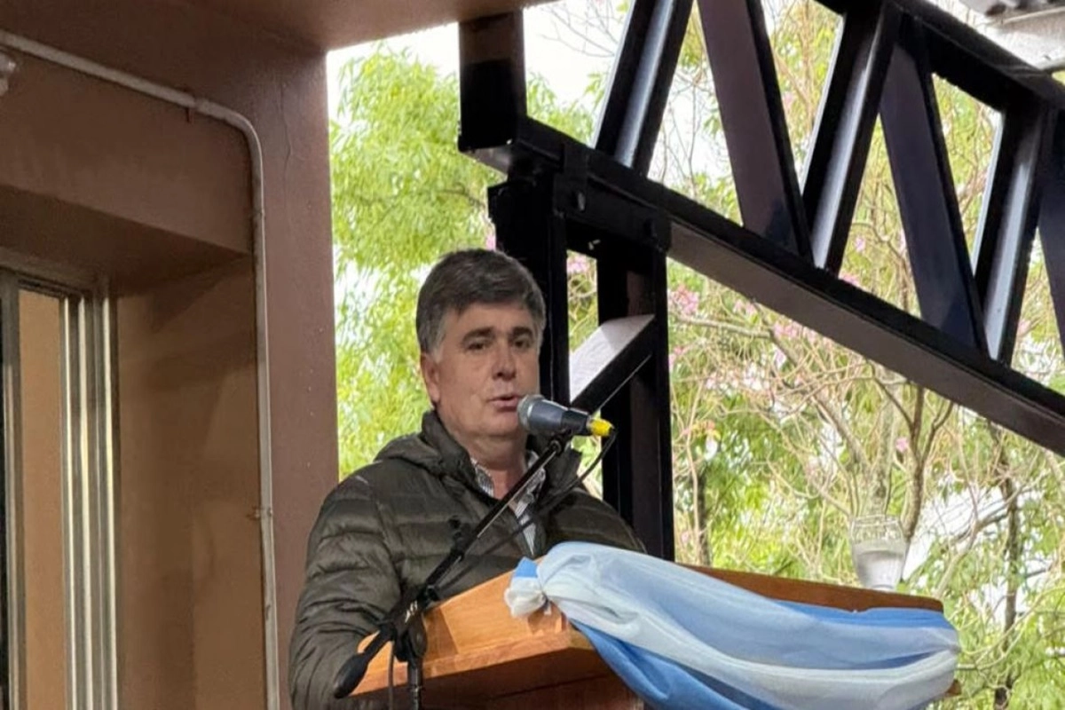 Durante la exposici&oacute;n, Colombatto pidi&oacute; a las rurales revisar sus adhesiones al Consejo Federal.