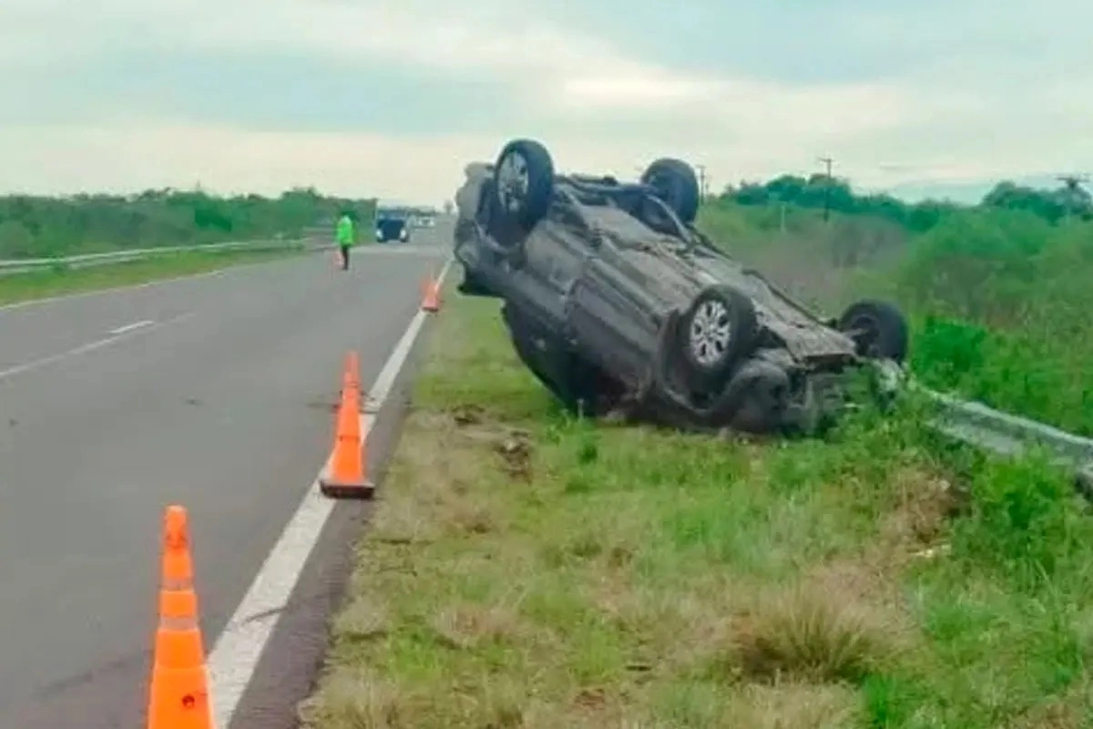 El conductor del veh&iacute;culo menor, un hombre de 81 a&ntilde;os, result&oacute; lesionado.