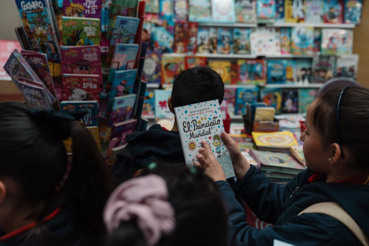 Comenz&oacute; la Feria del Libro.