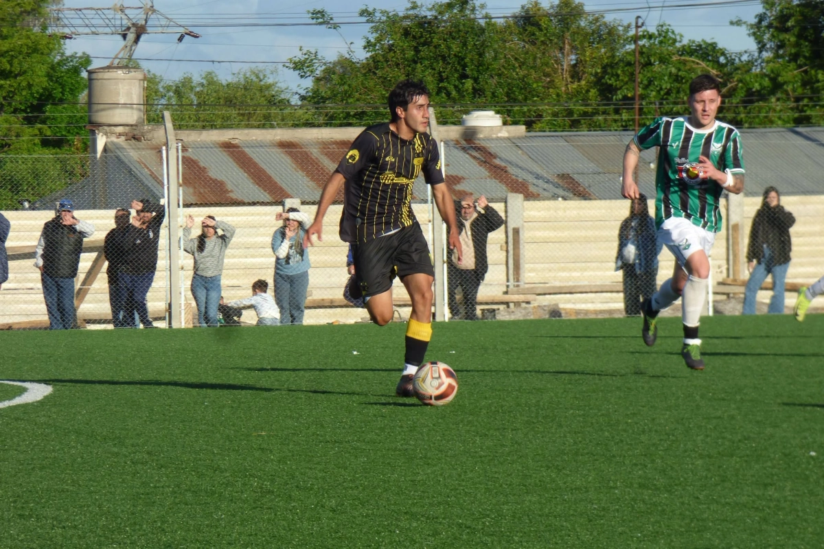 Colegiales vs. Achirense