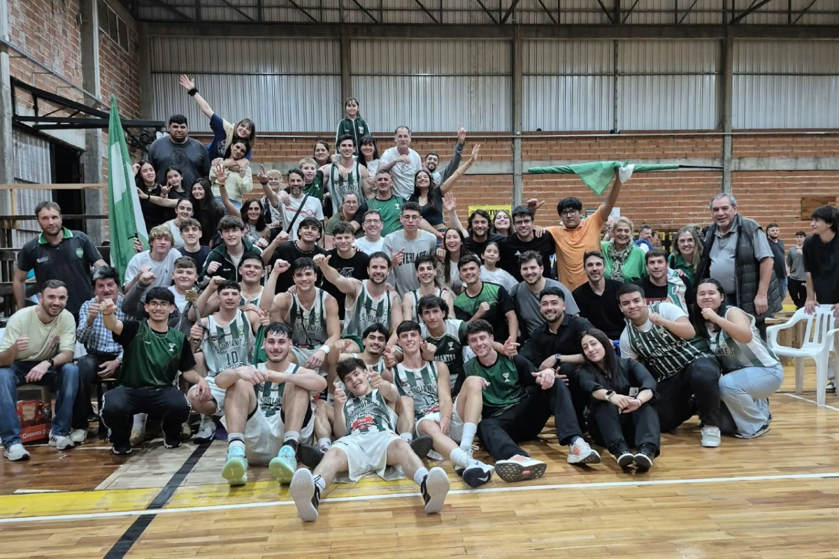 Festejo de Estudiantes en el Marcos Blanc